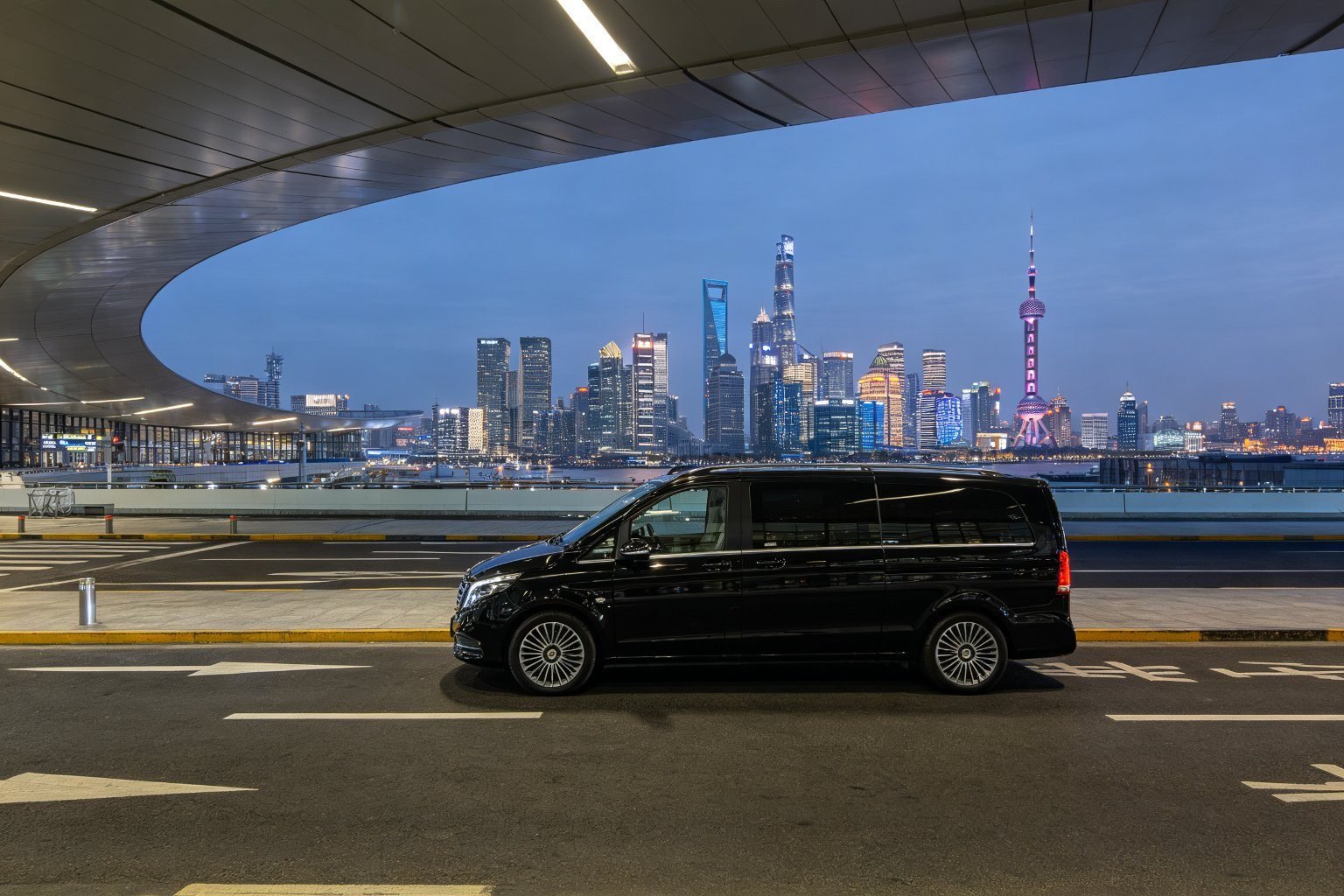 Shanghai Airport Transfer: Pudong vs Hongqiao Complete Guide